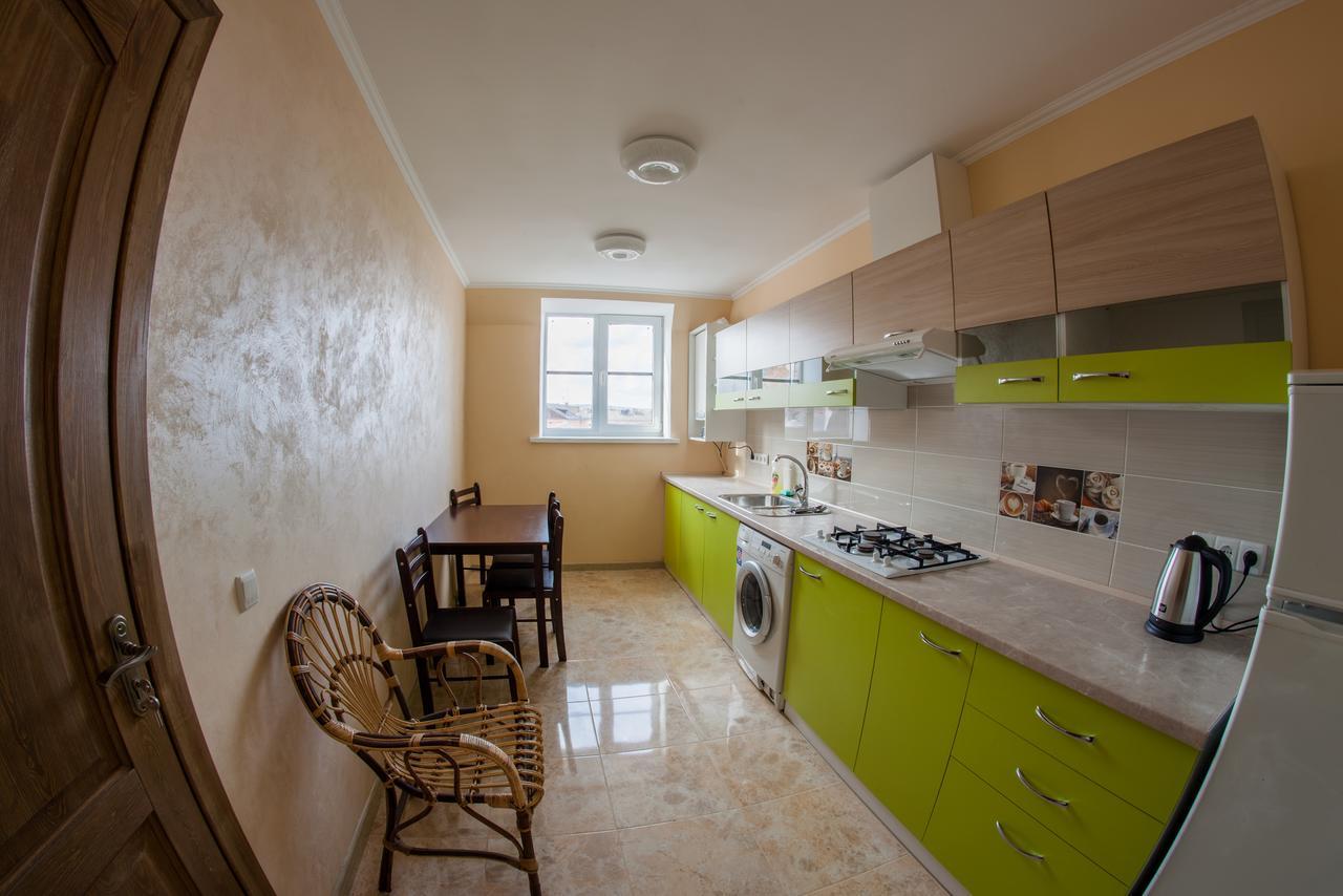 Panorama Apart-Hotel Kamianets-Podilsky Extérieur photo