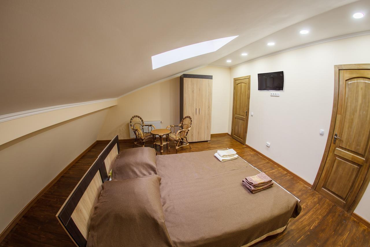 Panorama Apart-Hotel Kamianets-Podilsky Extérieur photo