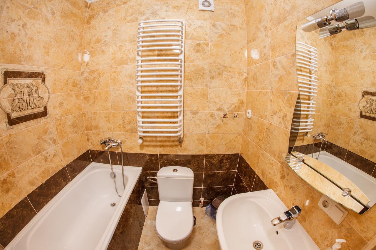Panorama Apart-Hotel Kamianets-Podilsky Extérieur photo