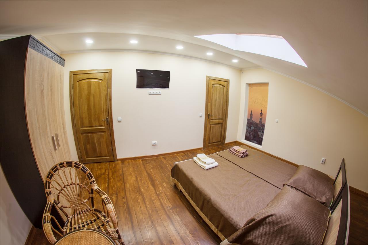 Panorama Apart-Hotel Kamianets-Podilsky Extérieur photo