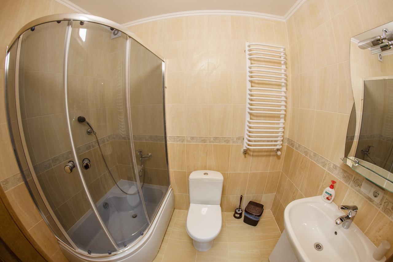 Panorama Apart-Hotel Kamianets-Podilsky Extérieur photo