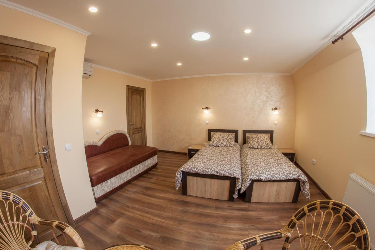 Panorama Apart-Hotel Kamianets-Podilsky Extérieur photo